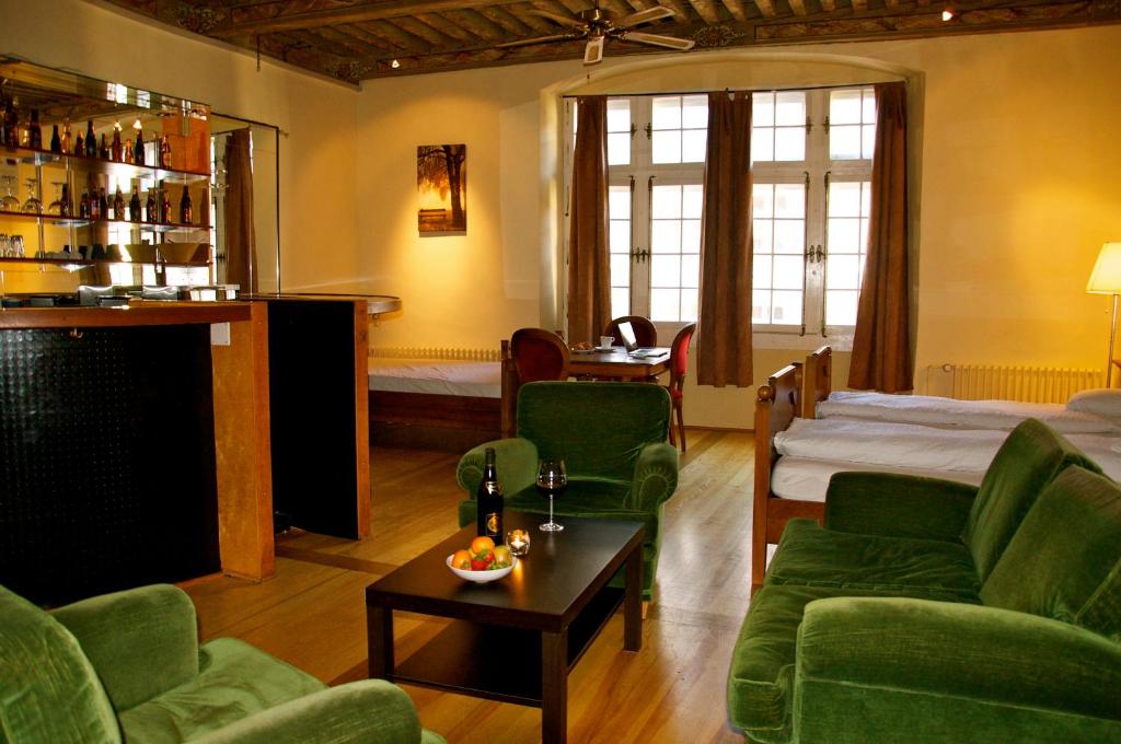 Un lugar para sentarse en Aux chambres du Banneret
