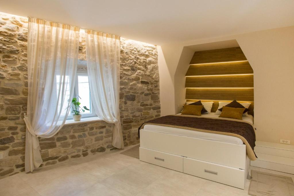 Situs Residence - 16