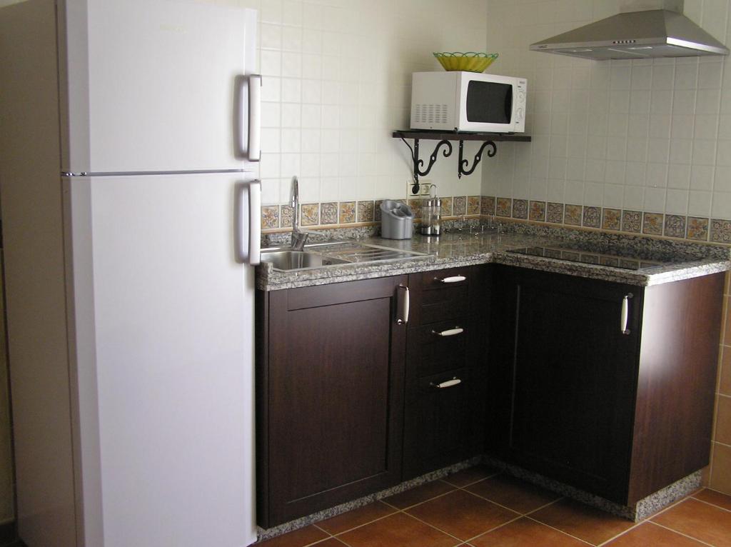 Una cocina o zona de cocina en Alojamiento Rural El Chaparral
