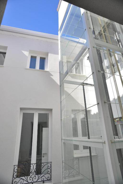 nQn Aparts & Suites Madrid - Resim 28