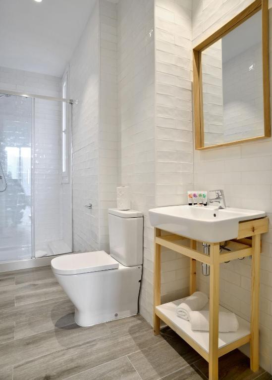 nQn Aparts & Suites Madrid - Resim 25