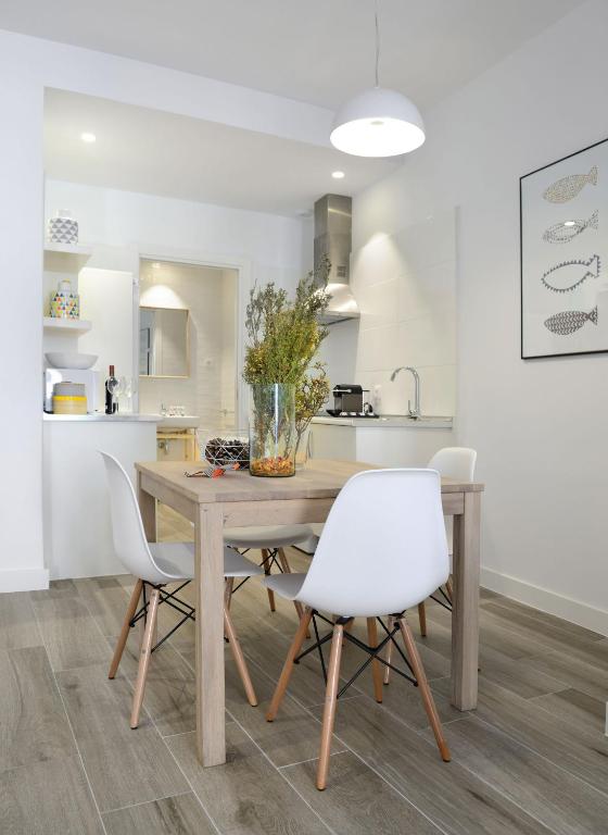 nQn Aparts & Suites Madrid - Resim 40