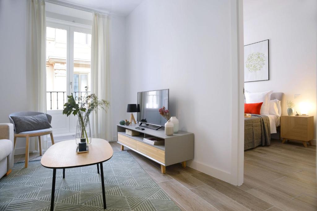 nQn Aparts & Suites Madrid - Resim 22