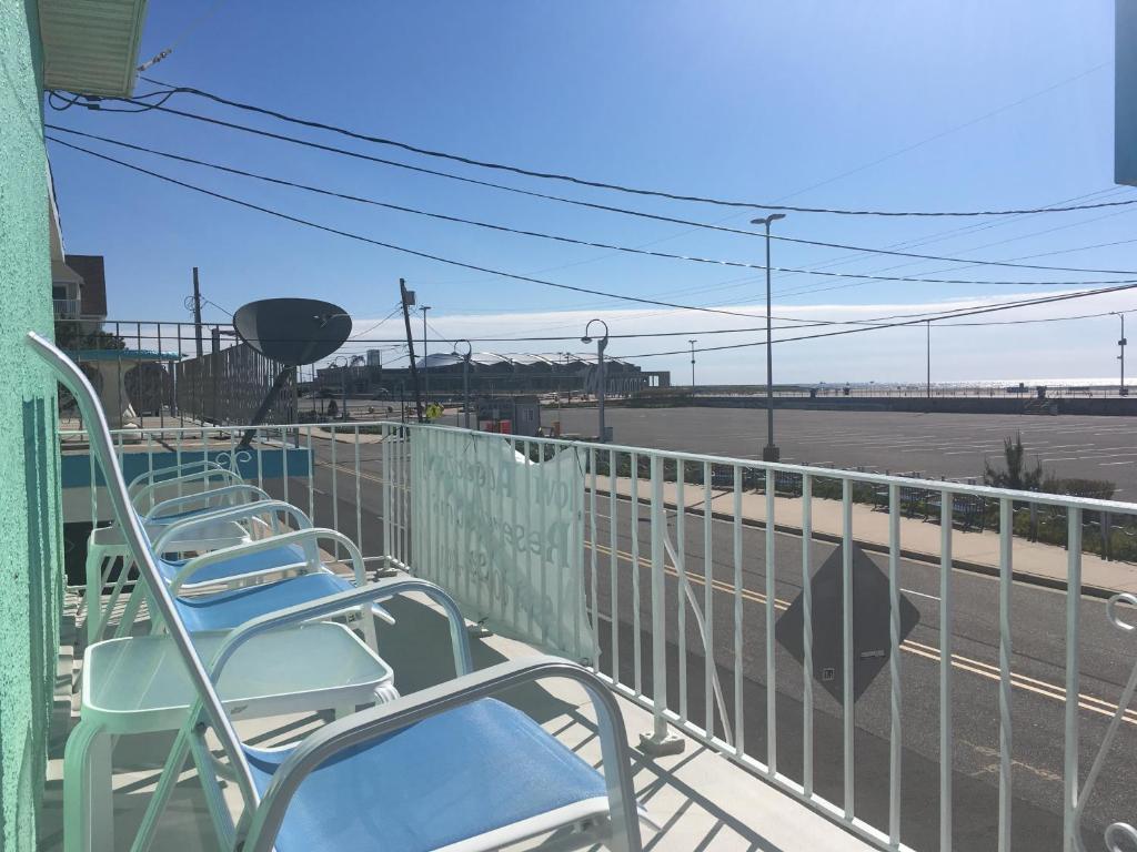 Balkón nebo terasa v ubytování Rus Mar Motel Wildwood Beach & Boardwalk