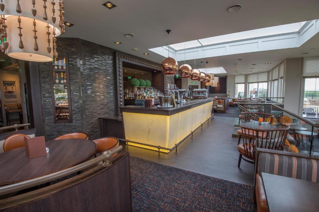 Lounge nebo bar v ubytování Seamill Hydro Hotel