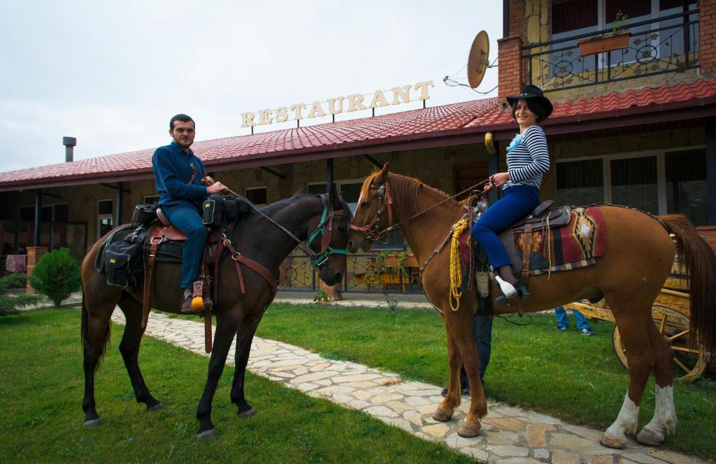 Jízda na koni v hotelu nebo okolí