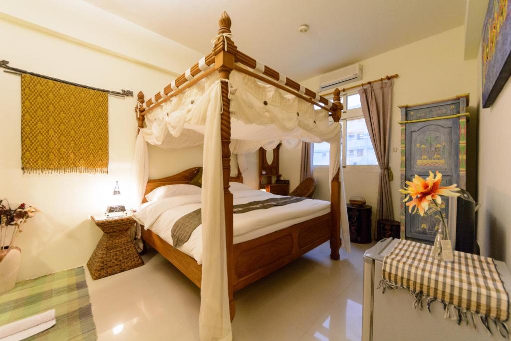 Bali House - Queen Room With Spa Bath
