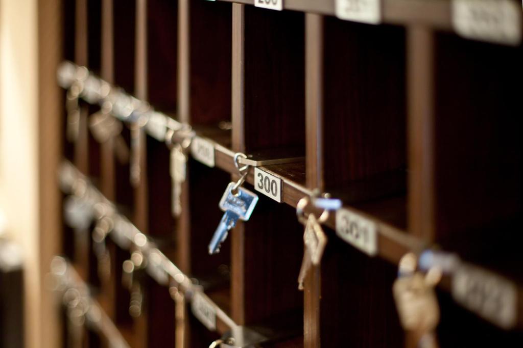 Hotel Polo am ZOB - Resim 5