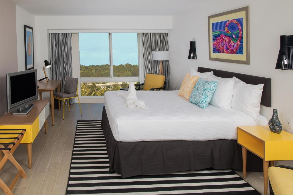 Warwick Paradise Island Bahamas - All Inclusive - Adults Only - Island View King - Silla De Ruedas Accesible