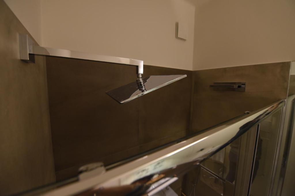 Nicola's Luxury Rooms - 13