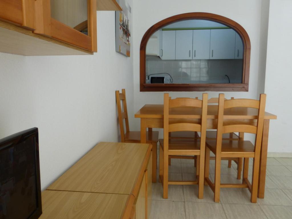 Kuchyň nebo kuchyňský kout v ubytování Rentalmar Port Gavina