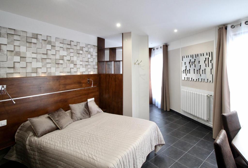 Hotel des Pyrénées - Resim 16