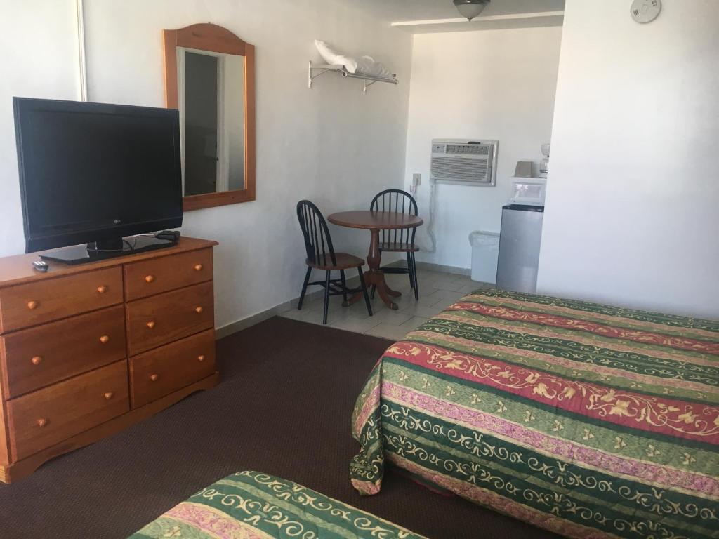 Skylark Resort Motel photo