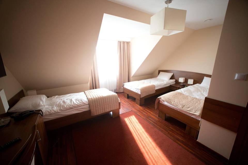 Dworek Dąbrowa - Chambre Triple Confort