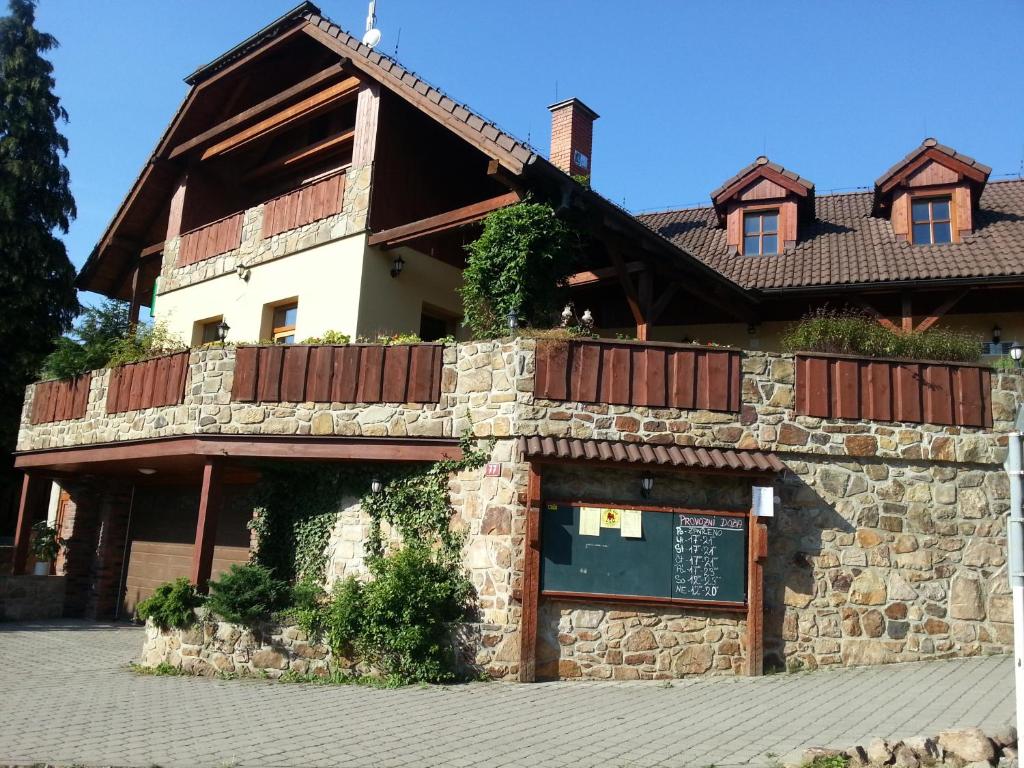 Budynek, w którym mieści się zajazd