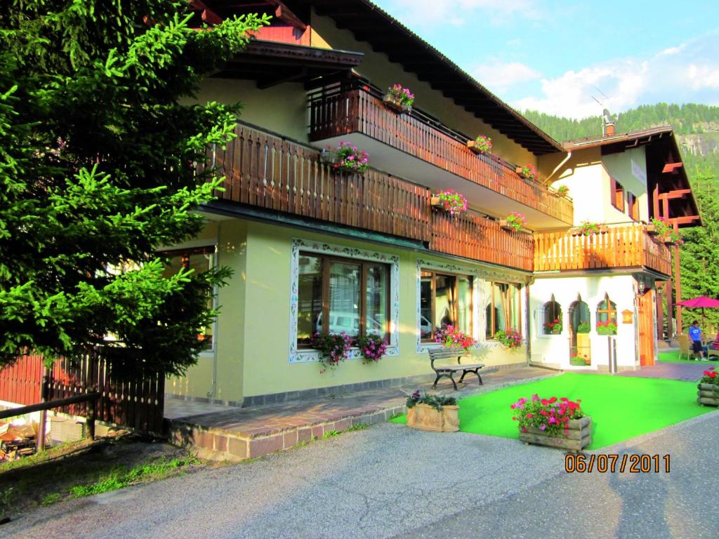 Budova, kde se hotel nachází