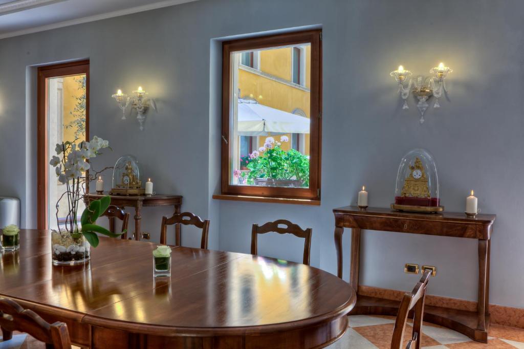 Fotografie z fotogalerie ubytování Due Torri Hotel v destinaci Verona