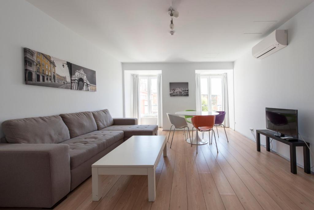 
Apartment with Garden View
