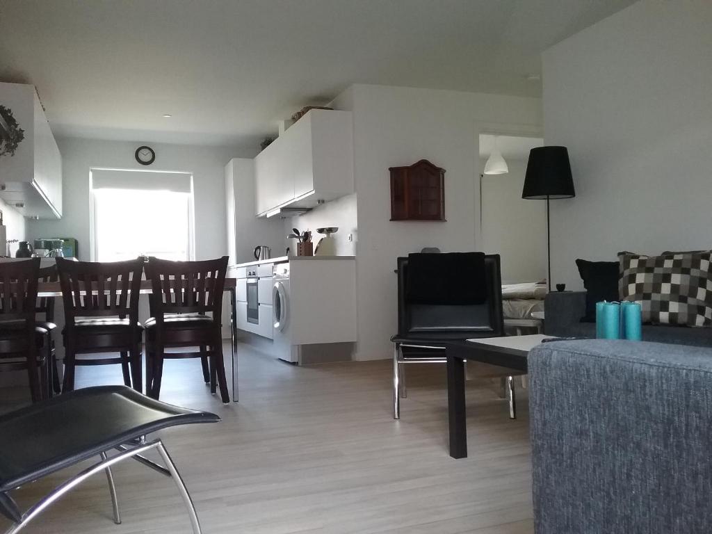 Kuchyň nebo kuchyňský kout v ubytování Hals Hotel ferielejlighed