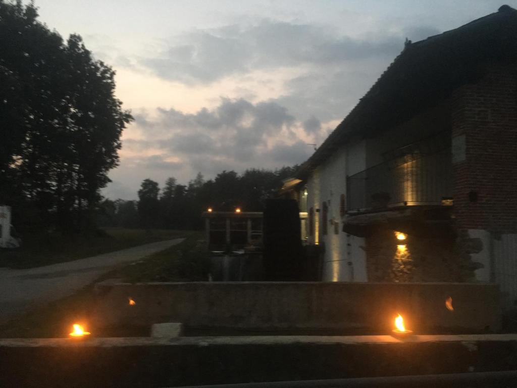 Bangunan di mana terletaknya the country house