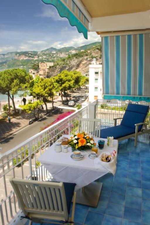 Un balcon sau o terasă la Hotel Pensione Reale