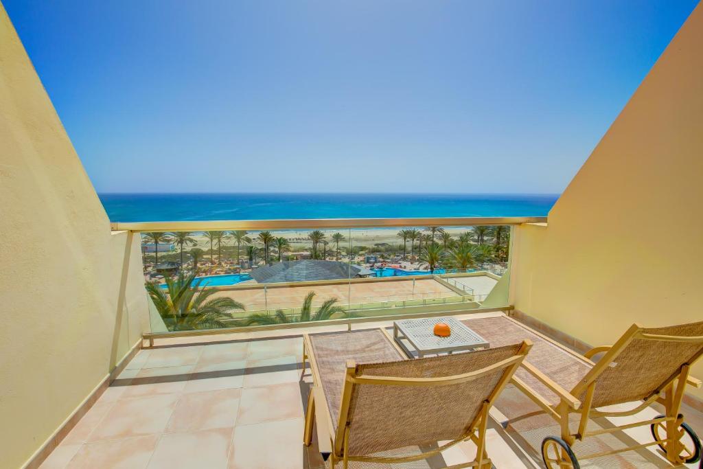 Bazén v ubytování SBH Costa Calma Palace Thalasso & Spa nebo v jeho okolí