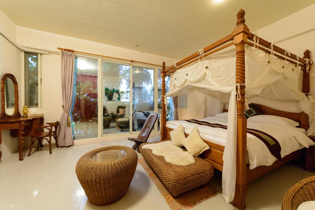 Bali House - Queen Room With Balcony