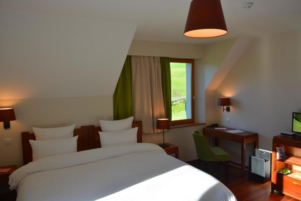 Val Lachard - Habitación Doble O Twin Con Vistas Al Jardín