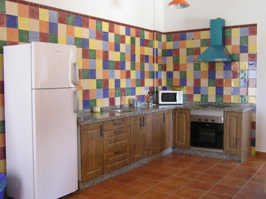 Una cocina o zona de cocina en Alojamiento Rural El Chaparral