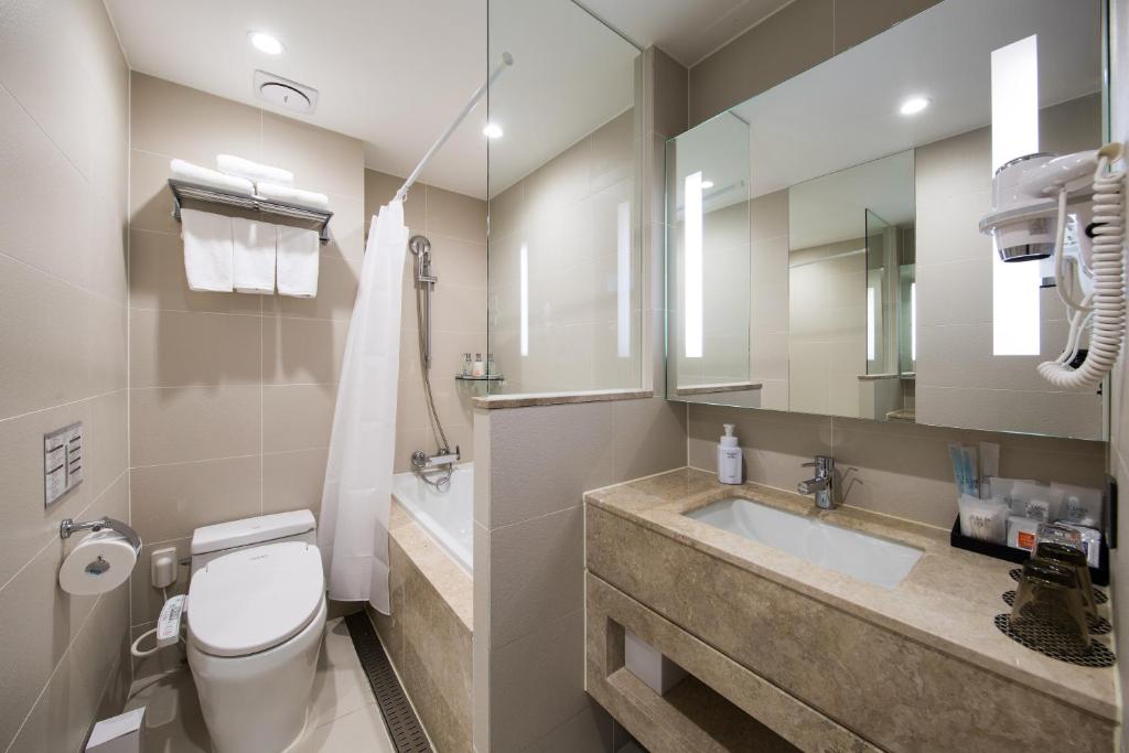 Koupelna v ubytování Solaria Nishitetsu Hotel Busan