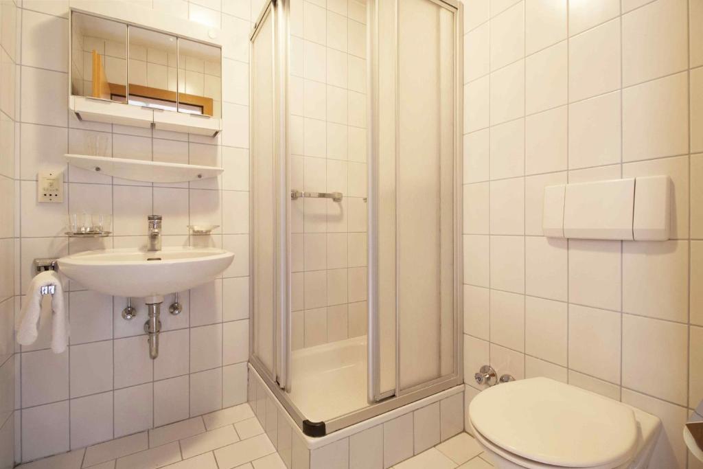 A bathroom at Appartements Christophorus