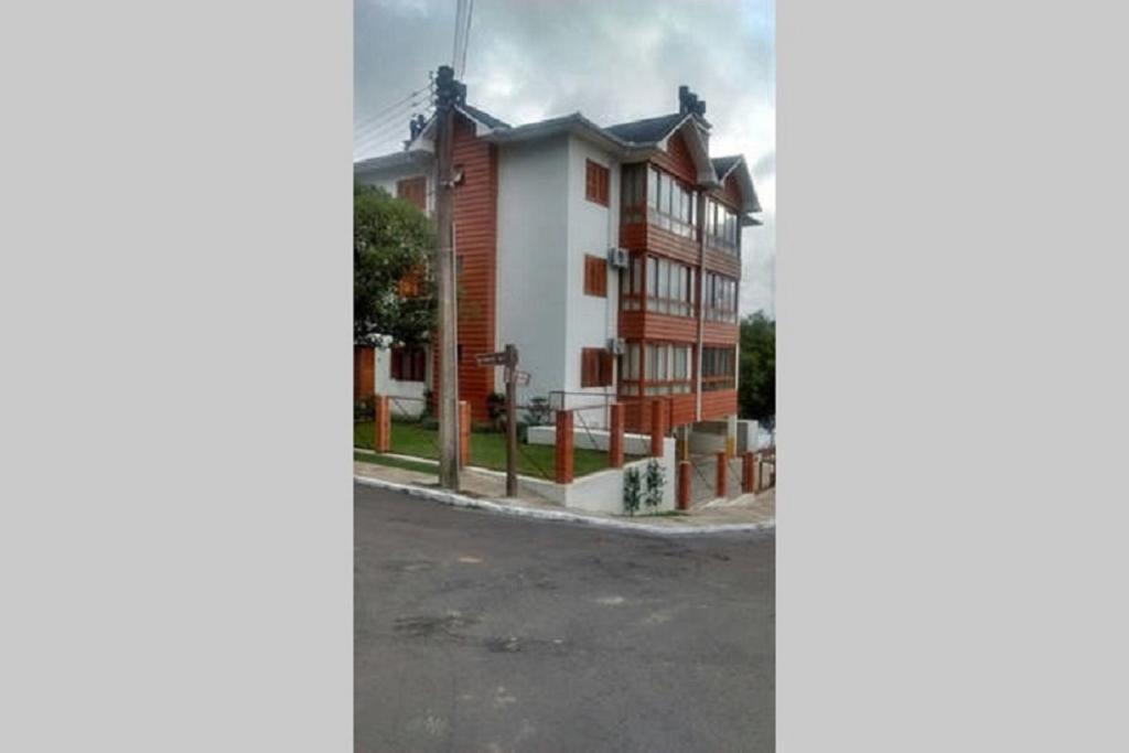 Apartamento em Gramado - Vista para o Vale  Apartamento em Gramado - Vista para o Vale