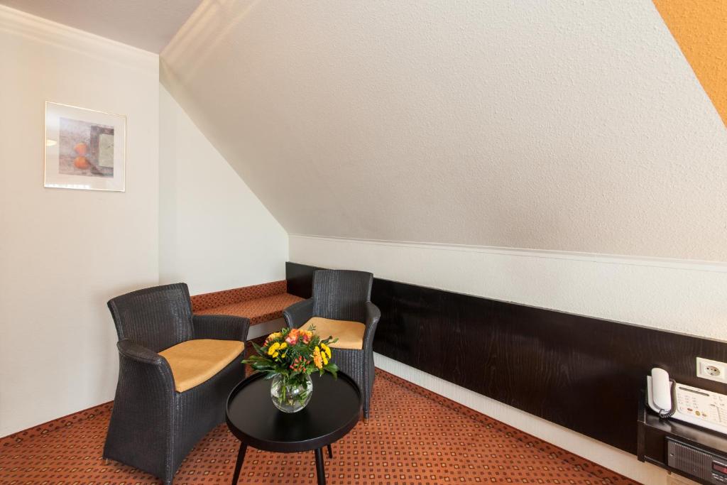 Posezení v ubytování Hotel Strohgäu