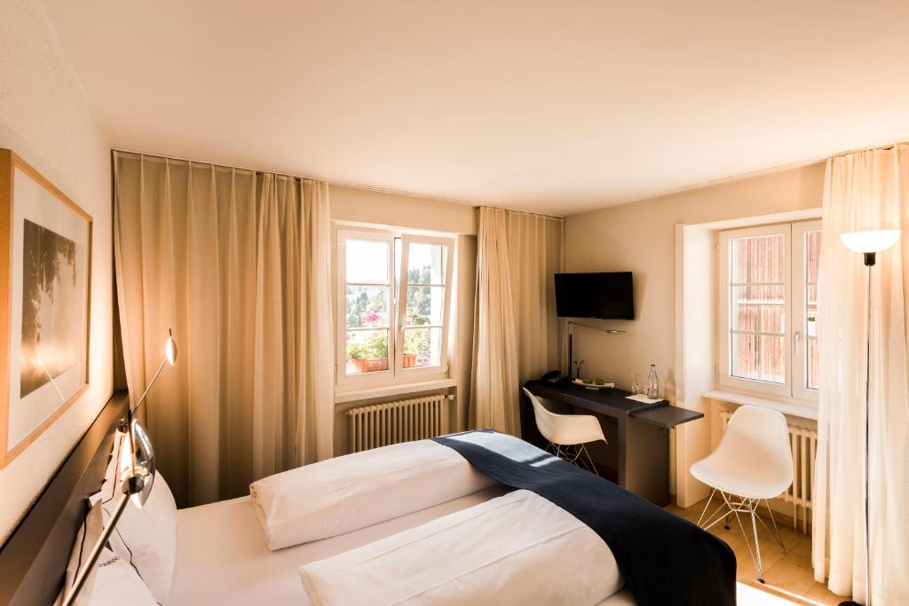 TV a/nebo společenská místnost v ubytování Hotel Wassberg