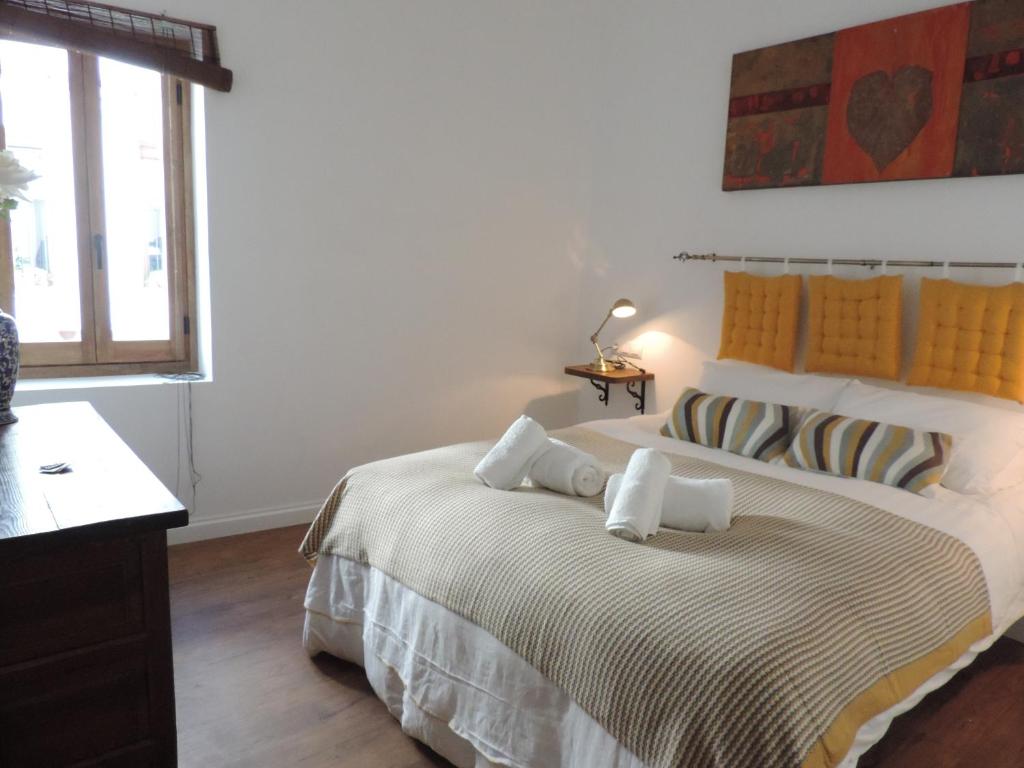 Postel nebo postele na pokoji v ubytování Casa Rural Miller's of Frigiliana