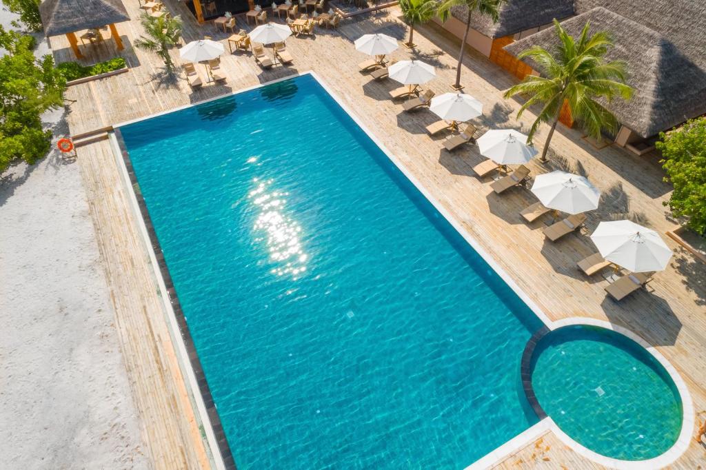Bazén v ubytování Kudafushi Resort & Spa nebo v jeho okolí