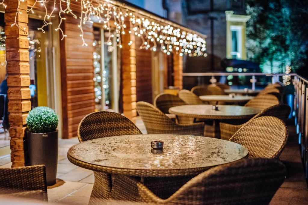 Posezení v ubytování Lynnhurst Hotel