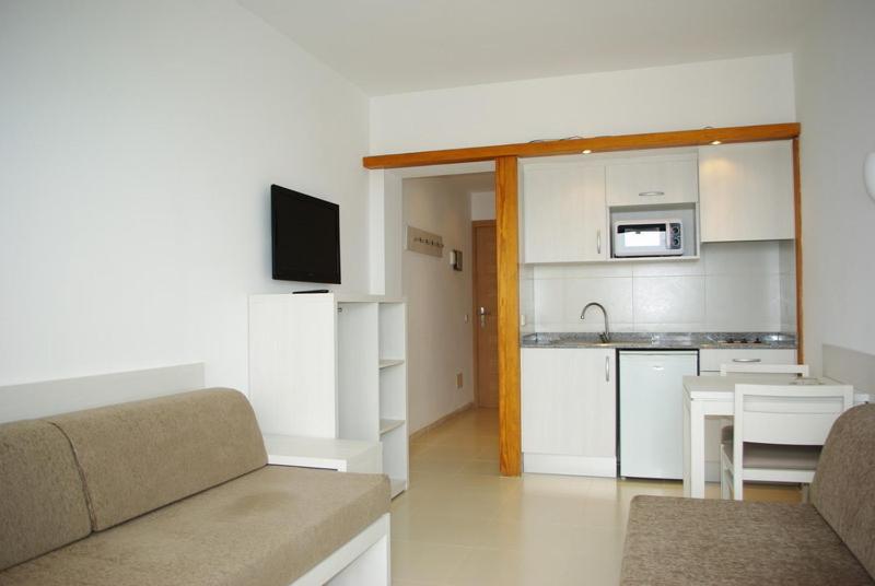 Apartamentos Embat - Studio With Sea View
