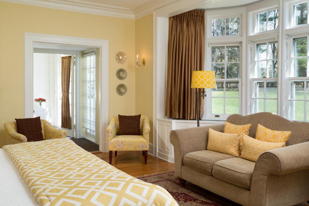 Four Chimneys Inn - Kamer 11 - Deluxe King Kamer Met Veranda