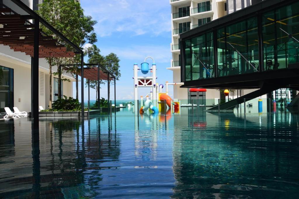 Bazén v ubytování Swiss-Garden Hotel Melaka nebo v jeho okolí