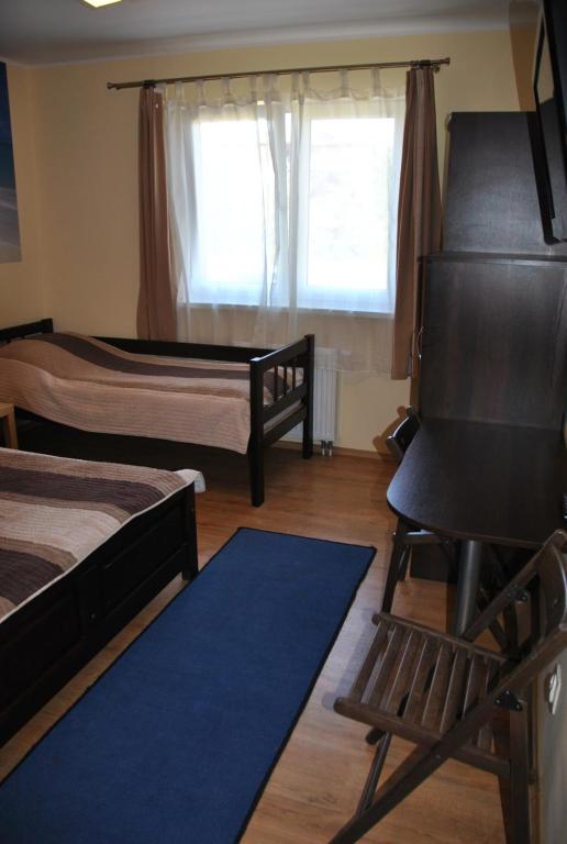 Krzywy Domek w Ostrowie Morza Brzeg - 10