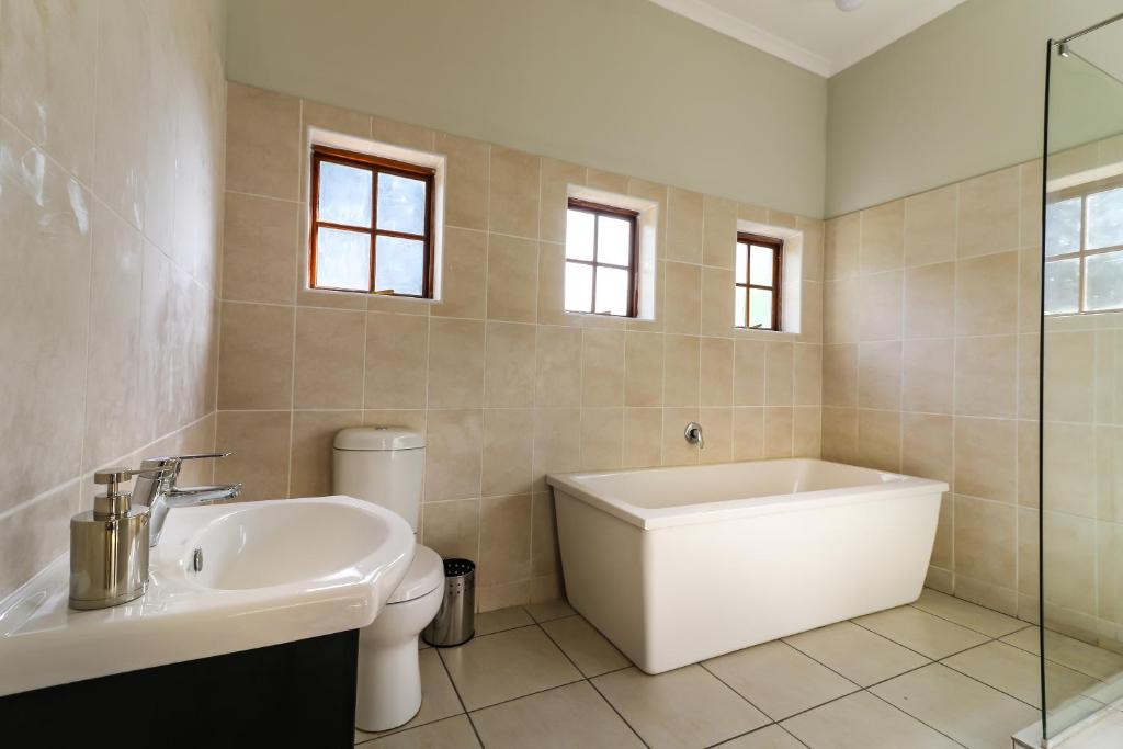 Sibsons House - Deluxe Queen Suite