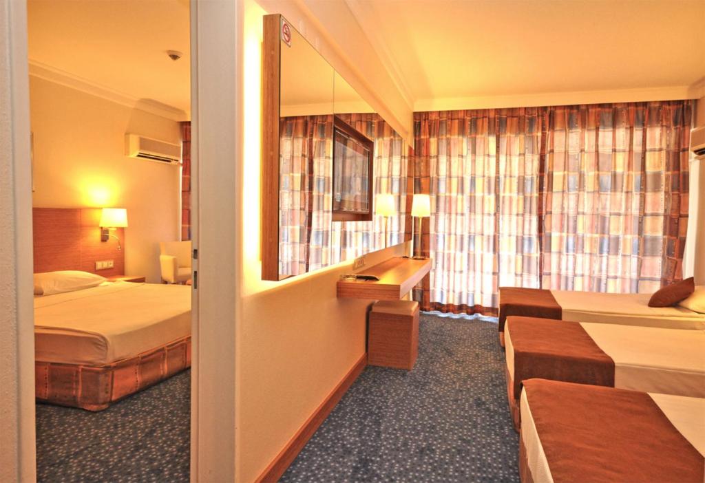 Hotel Grand Efe - 