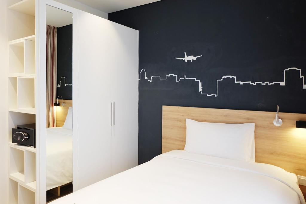 Two-Bedroom Apartment - Complimentary Round-trip Transfer to International Terminal upon request