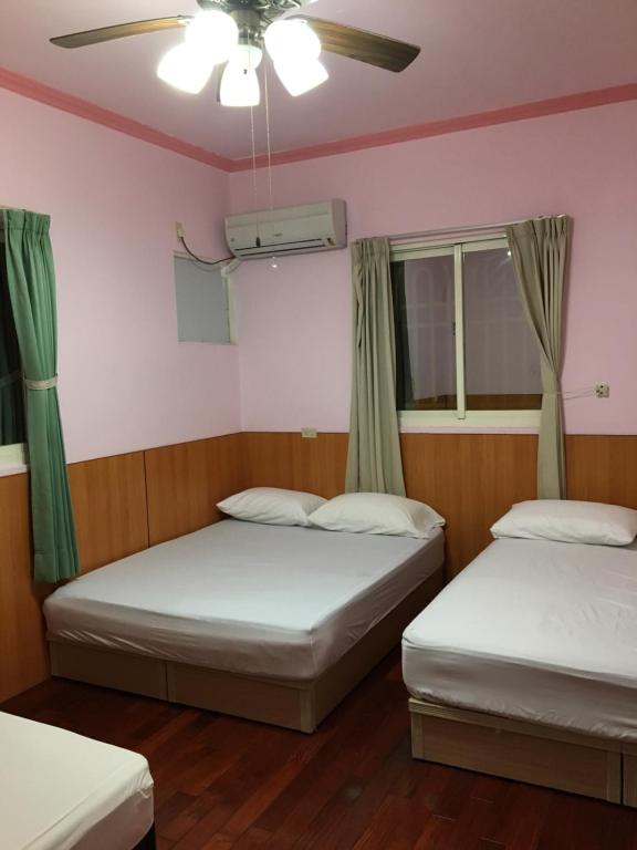 Postel nebo postele na pokoji v ubytování We home