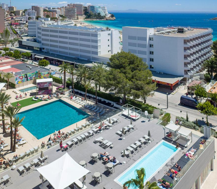 Bazén v ubytování Sol House The Studio - Calviá Beach - Adults Only nebo v jeho okolí