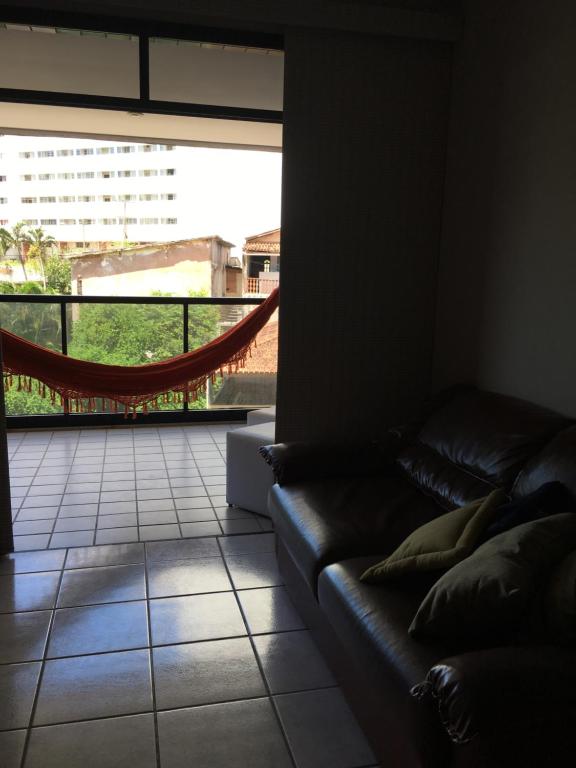  Apartamento 4 qtos c/vista para o mar