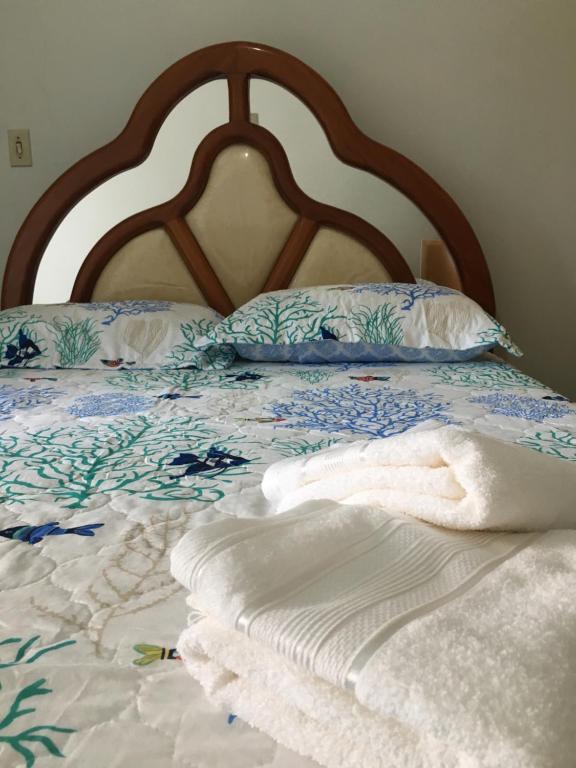  Apartamento 4 qtos c/vista para o mar