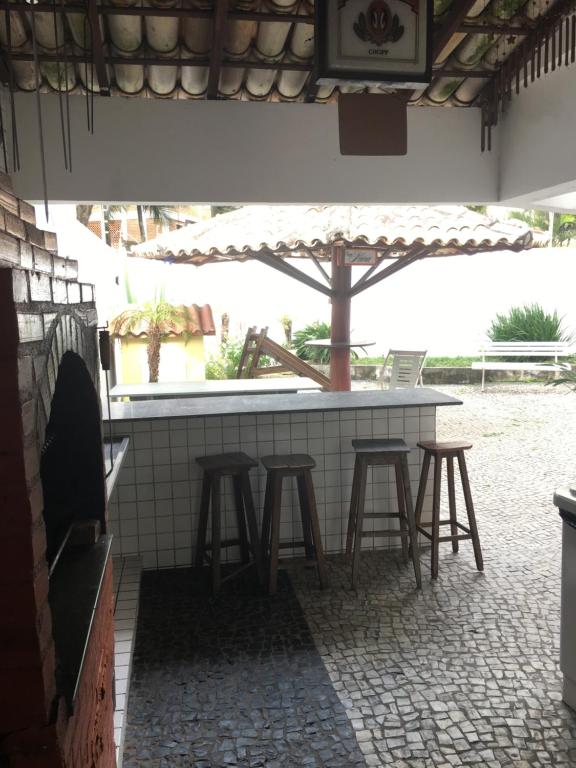  Apartamento 4 qtos c/vista para o mar