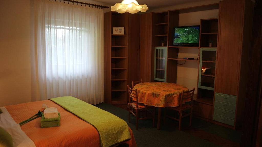 Apartments Ines Komel - 6